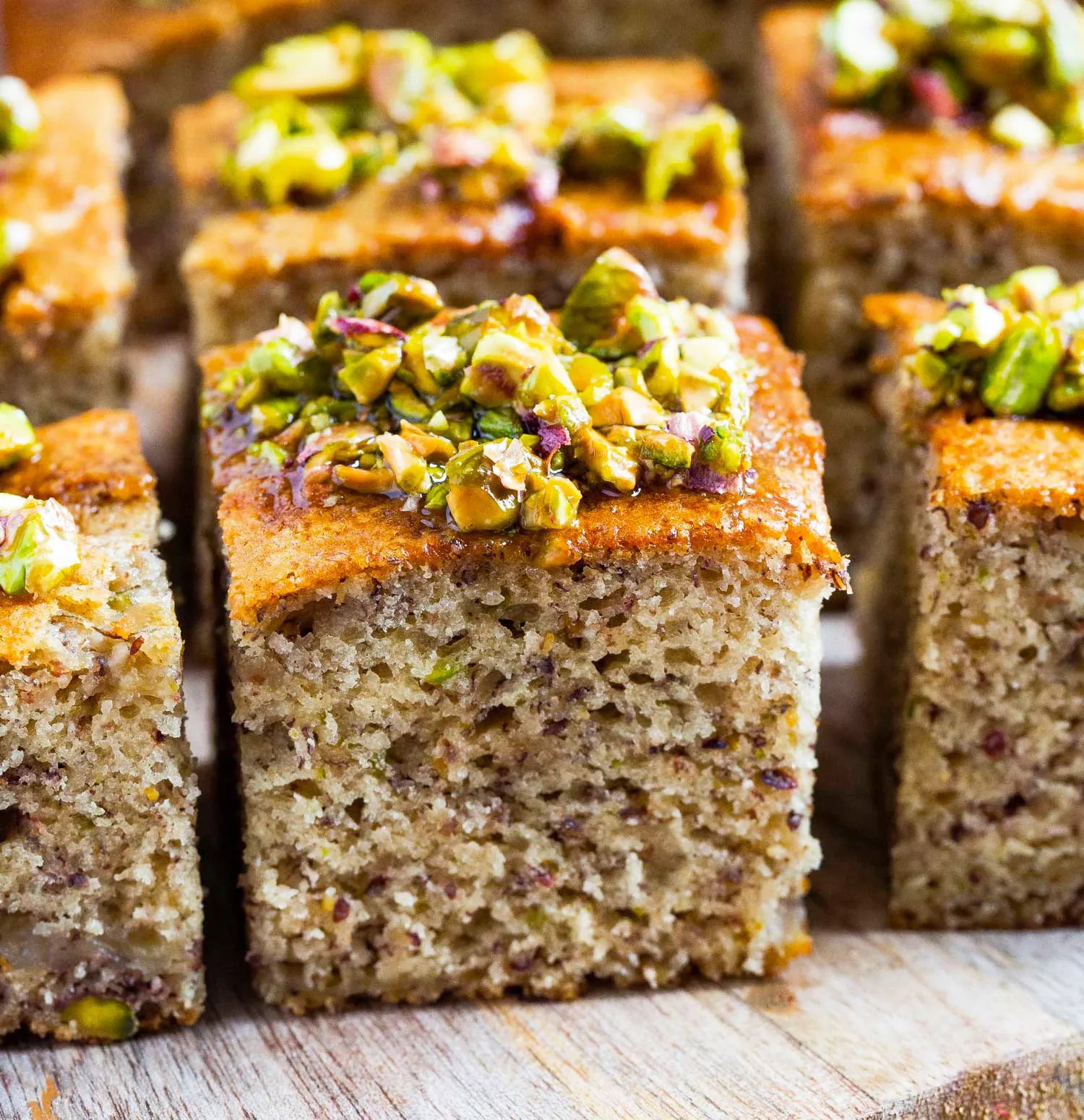 Pistachio Traybake