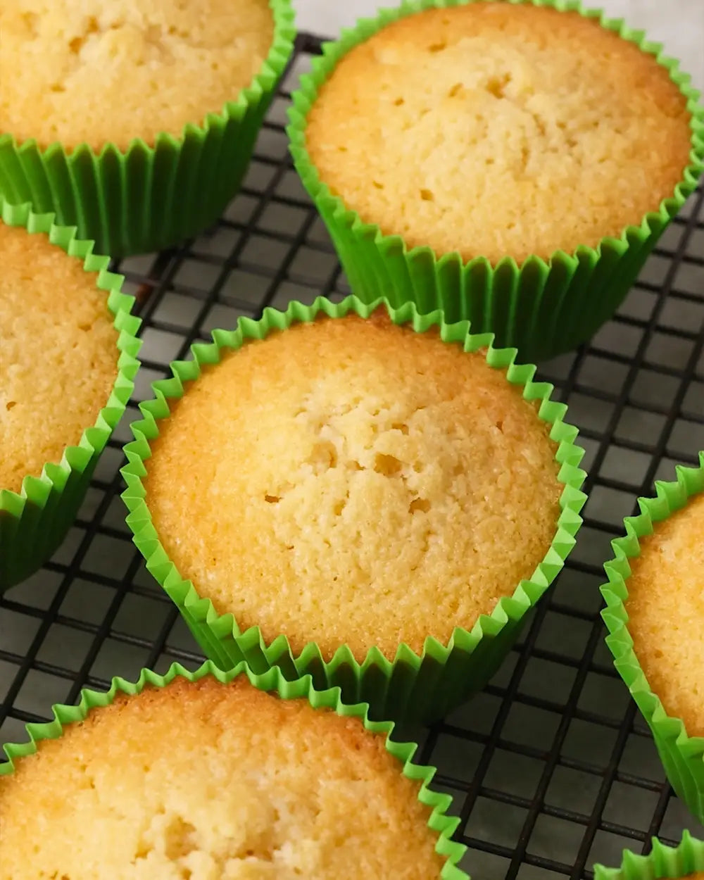 vanilla cupcakes