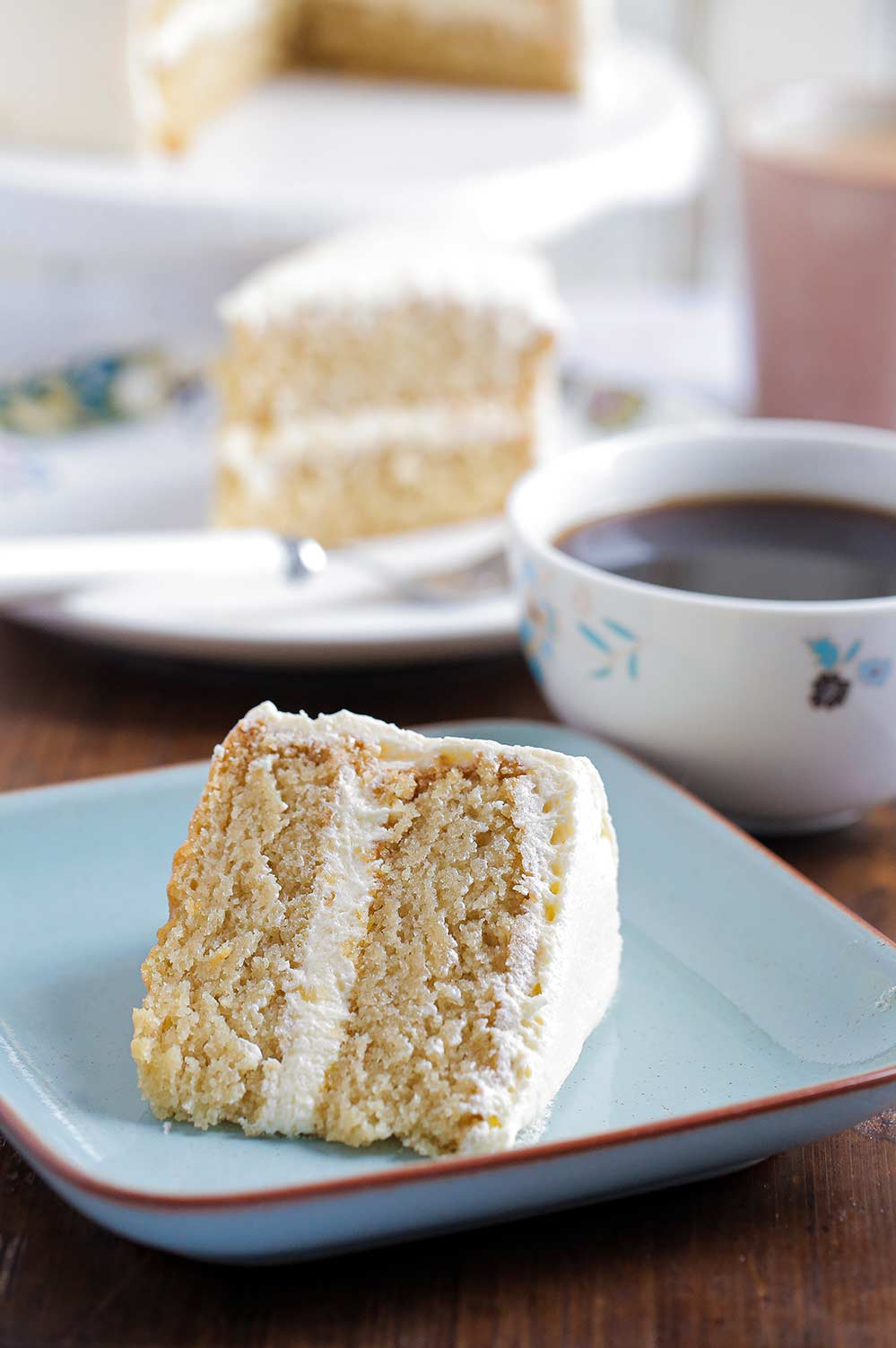 Golden Vanilla Cake Recipe | Foodie Flavours